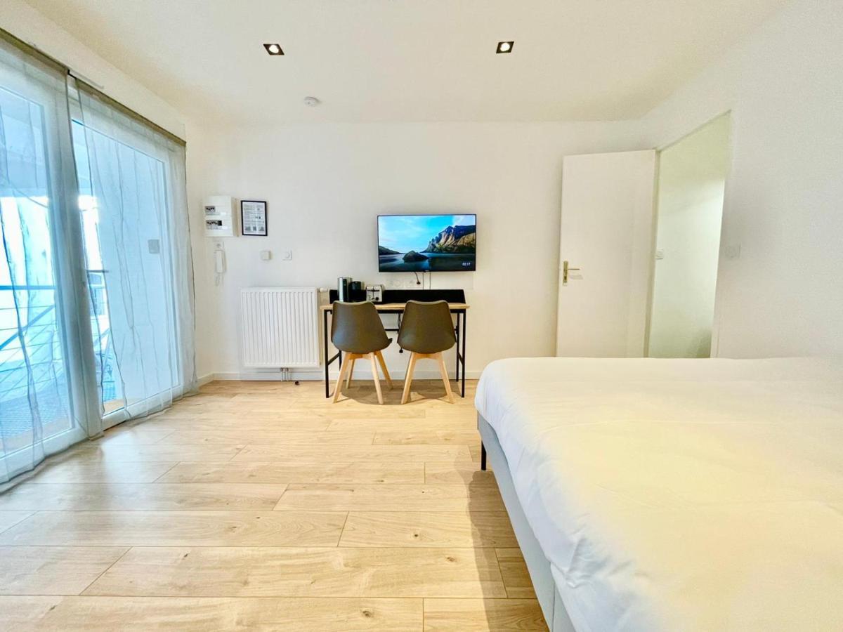 Residence Duguay - Centre Ville - Porte B - Appartements Tout Confort - Neuf - Nouveau Lorient Buitenkant foto