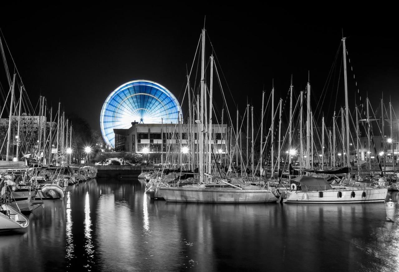 Residence Duguay - Centre Ville - Porte B - Appartements Tout Confort - Neuf - Nouveau Lorient Buitenkant foto