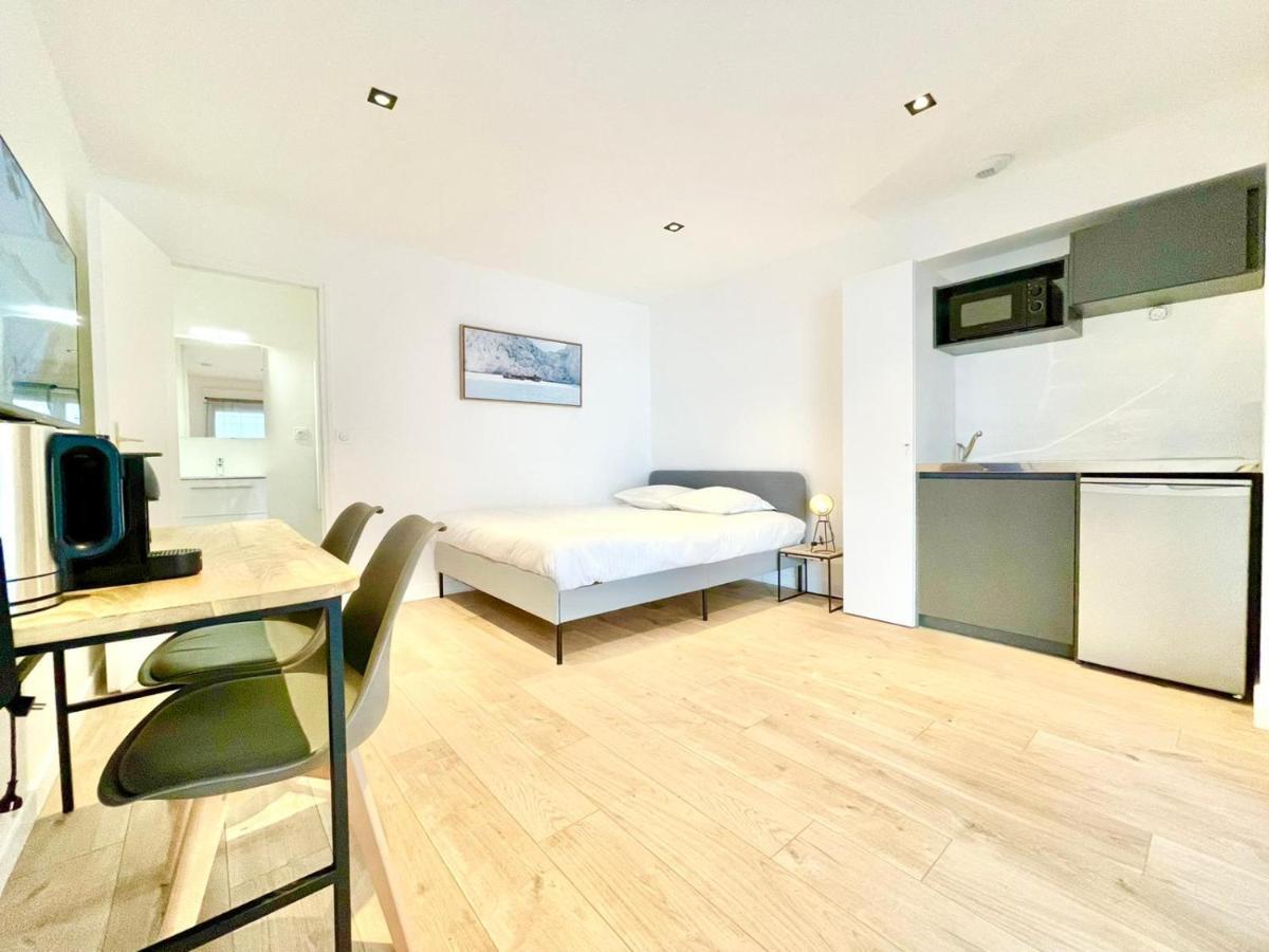 Residence Duguay - Centre Ville - Porte B - Appartements Tout Confort - Neuf - Nouveau Lorient Buitenkant foto