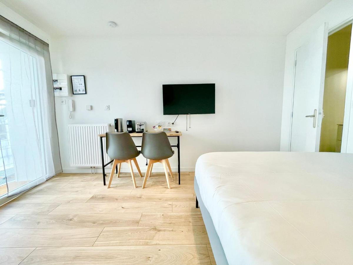 Residence Duguay - Centre Ville - Porte B - Appartements Tout Confort - Neuf - Nouveau Lorient Buitenkant foto