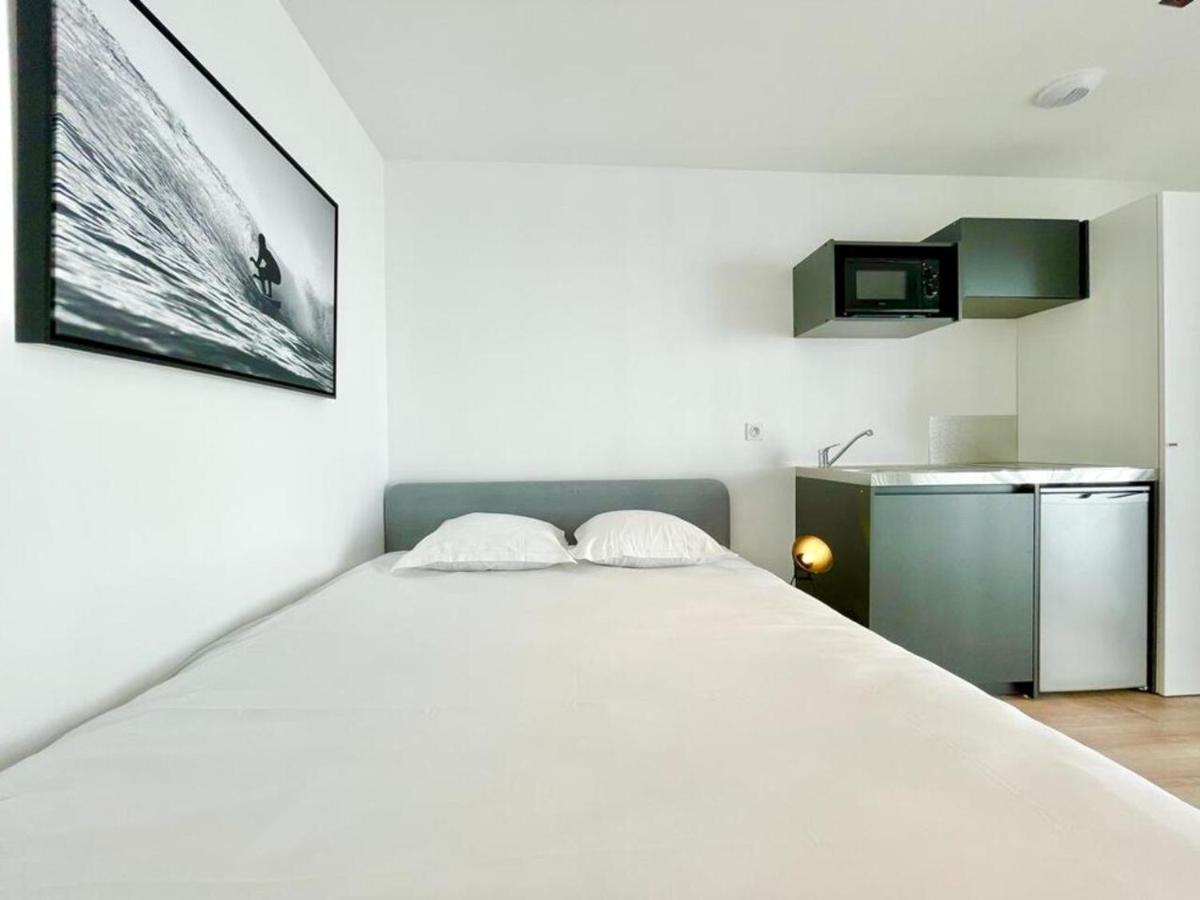 Residence Duguay - Centre Ville - Porte B - Appartements Tout Confort - Neuf - Nouveau Lorient Buitenkant foto