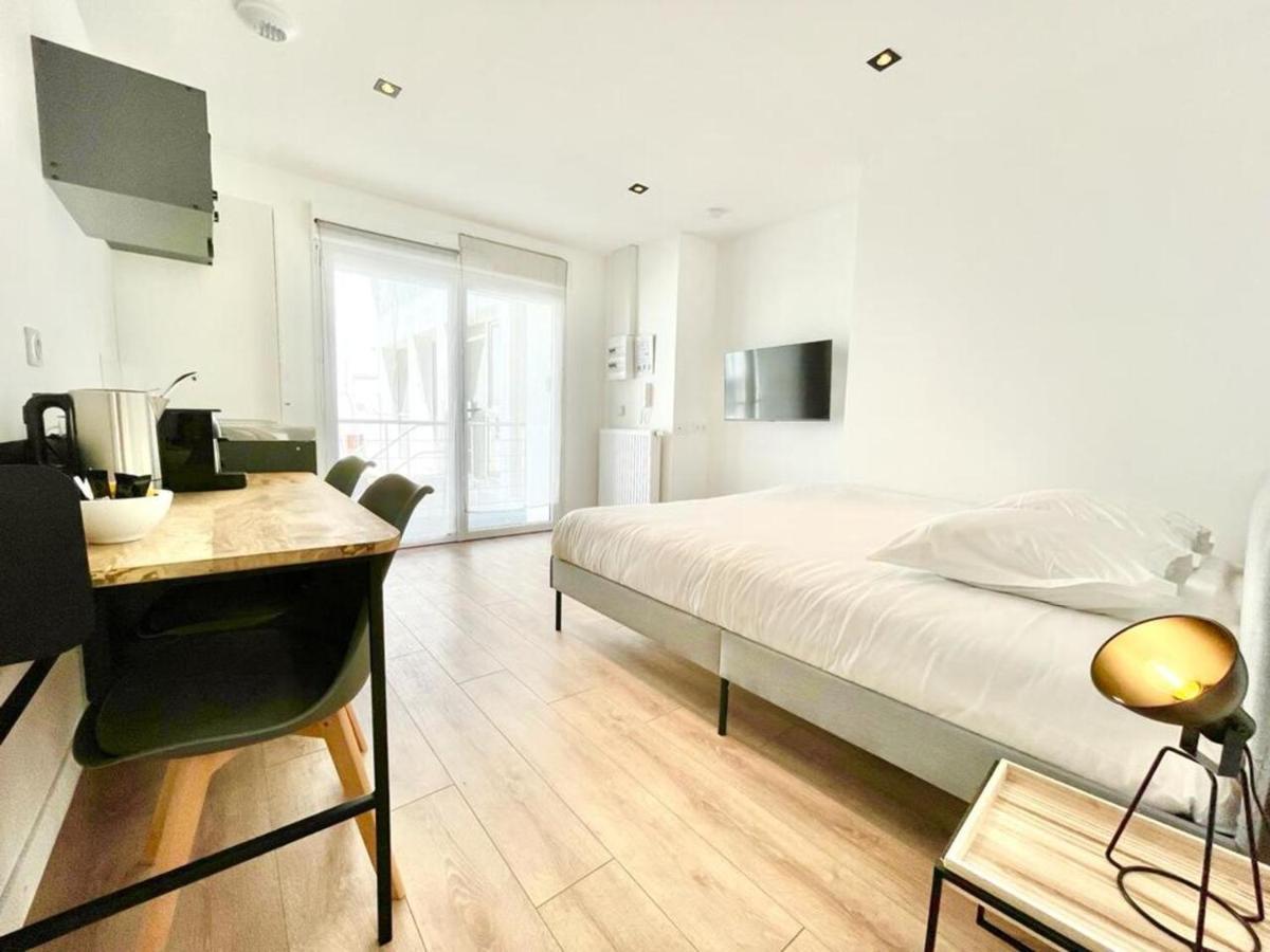 Residence Duguay - Centre Ville - Porte B - Appartements Tout Confort - Neuf - Nouveau Lorient Buitenkant foto