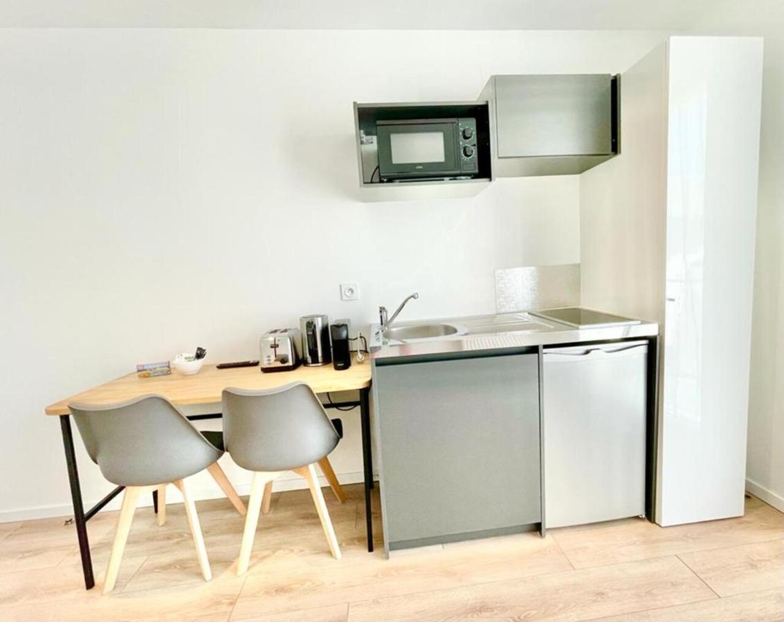 Residence Duguay - Centre Ville - Porte B - Appartements Tout Confort - Neuf - Nouveau Lorient Buitenkant foto