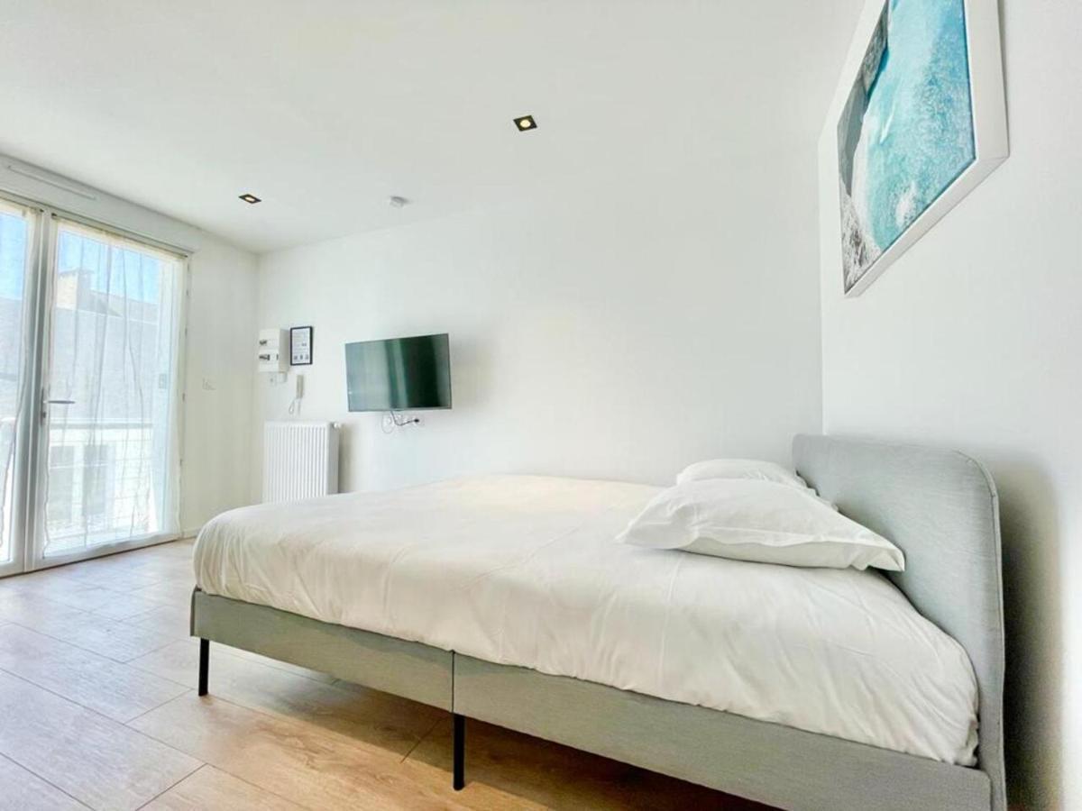 Residence Duguay - Centre Ville - Porte B - Appartements Tout Confort - Neuf - Nouveau Lorient Buitenkant foto