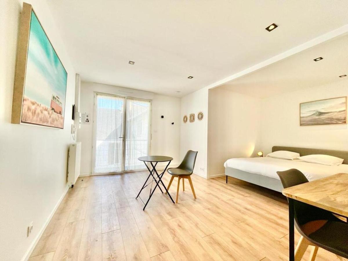 Residence Duguay - Centre Ville - Porte B - Appartements Tout Confort - Neuf - Nouveau Lorient Buitenkant foto